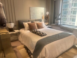 现代简约风格温馨卧室