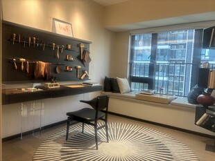 现代简约风温馨室内一角