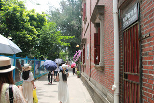 古巷行人漫步赏景 厦门