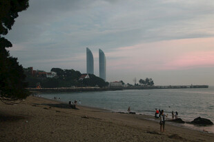 黄昏下厦门美景