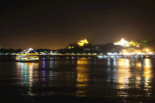 夜晚河畔璀璨灯光夜景 厦门