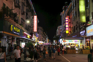 繁华夜市街景 厦门