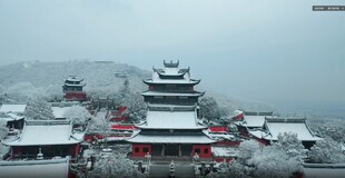 雪后古建筑群壮丽景观