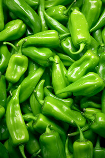 鲜绿尖椒满满一视觉盛宴