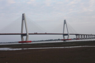 跨海大桥远景