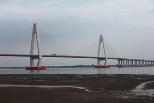 跨海大桥壮观景象