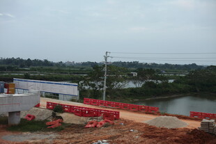 河边施工场景