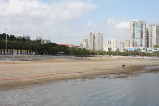 海滨城市沙滩风景