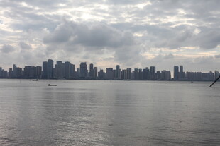 城市滨水天际线景观