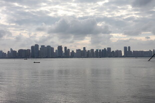 城市滨水天际线景观