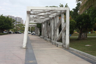 户外白色木质廊架景观