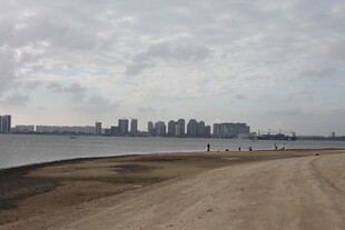 海滨城市风光开阔景致