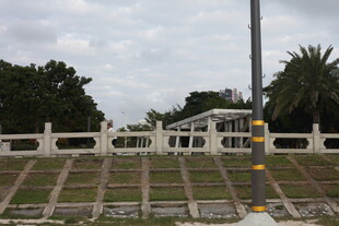 户外白色围栏景观