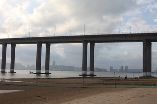 跨海大桥远景