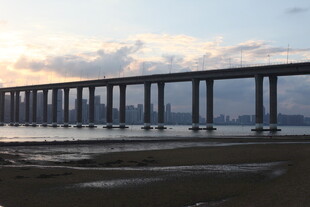 海上长桥日落美景