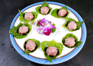 生牛肉丸