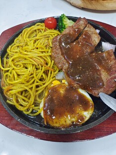 黑椒牛排意面