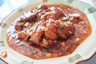 香辣可口红烧猪蹄