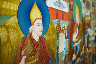 藏传佛教壁画中的僧人形象