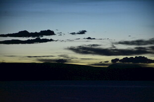 黄昏时分的天空与云朵