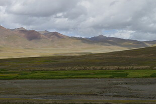 广袤山野间的壮阔风景