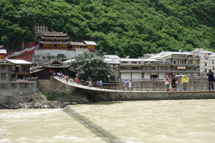 都江堰古桥与周边景致