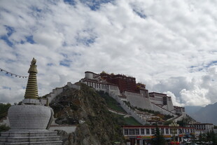 布达拉宫壮丽景观