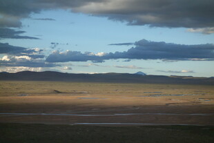 广袤荒原上的天空景致
