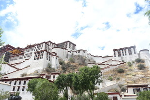 布达拉宫壮丽景观