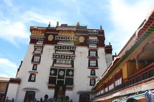 藏式风格建筑 尽显独特魅力