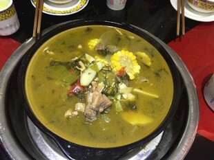 美味鲜香的特色汤锅