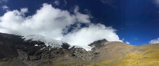 高山云海壮丽风光