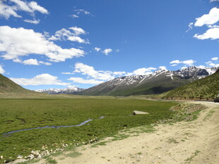 草原旷野间的壮美风光