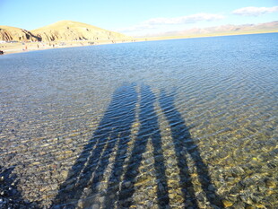 水中人影倒影 静谧之景