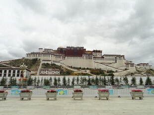 雄伟布达拉宫 庄严壮观