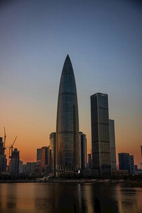 深圳城市天际线黄昏美景