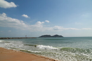 美丽海滨风光 海浪沙滩