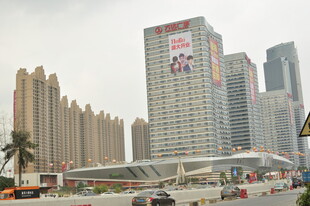 城市繁华高楼景象