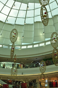 商场中庭精美悬挂装饰