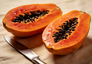 切开的木瓜