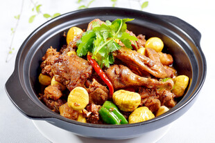 鸡肉煲