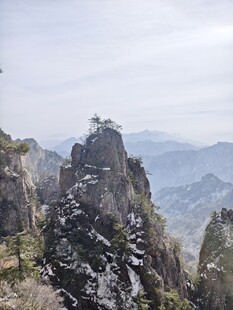 巍峨黄山奇峰景观