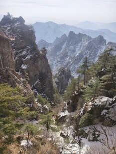 壮丽黄山奇峰景观