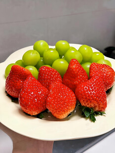草莓青提拼盘