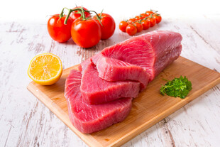新鲜金枪鱼肉