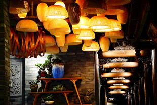 温馨复古风悬挂灯具展示