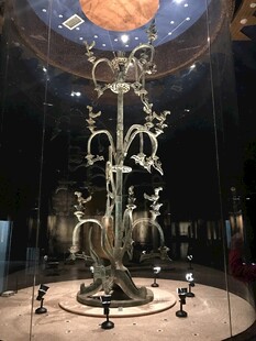 青铜神树 古蜀文明神秘瑰宝