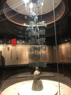 博物馆内的精美古代器物