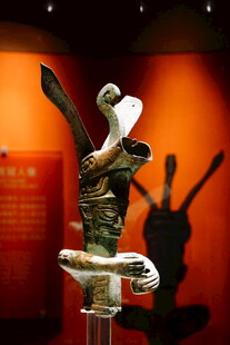 青铜神兽雕塑展示