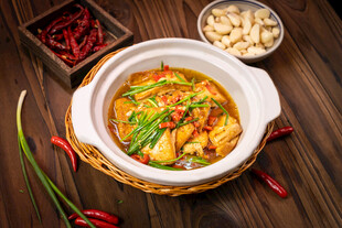 砂锅豆腐